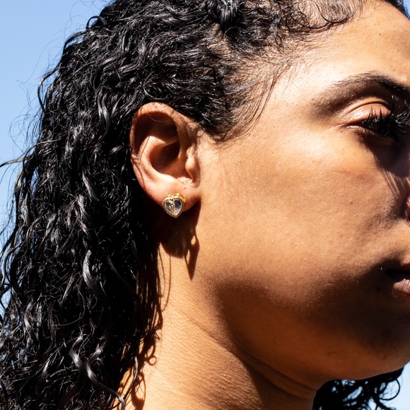 Yellow Gold 925 Sterling Silver Cz Heart Shaped Women's Stud Screw Back Earrings - Picture 3 of 5